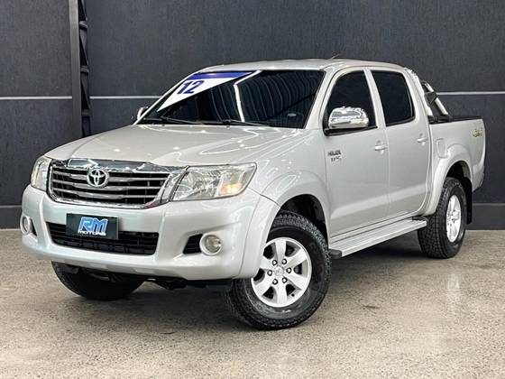 TOYOTA HILUX 2.7 SRV 4X4 CD 16V FLEX 4P AUTOMÁTICO TOYOTA HILUX 2.7 SRV 4X4 CD 16V FLEX 4P AUTOMÁTICO